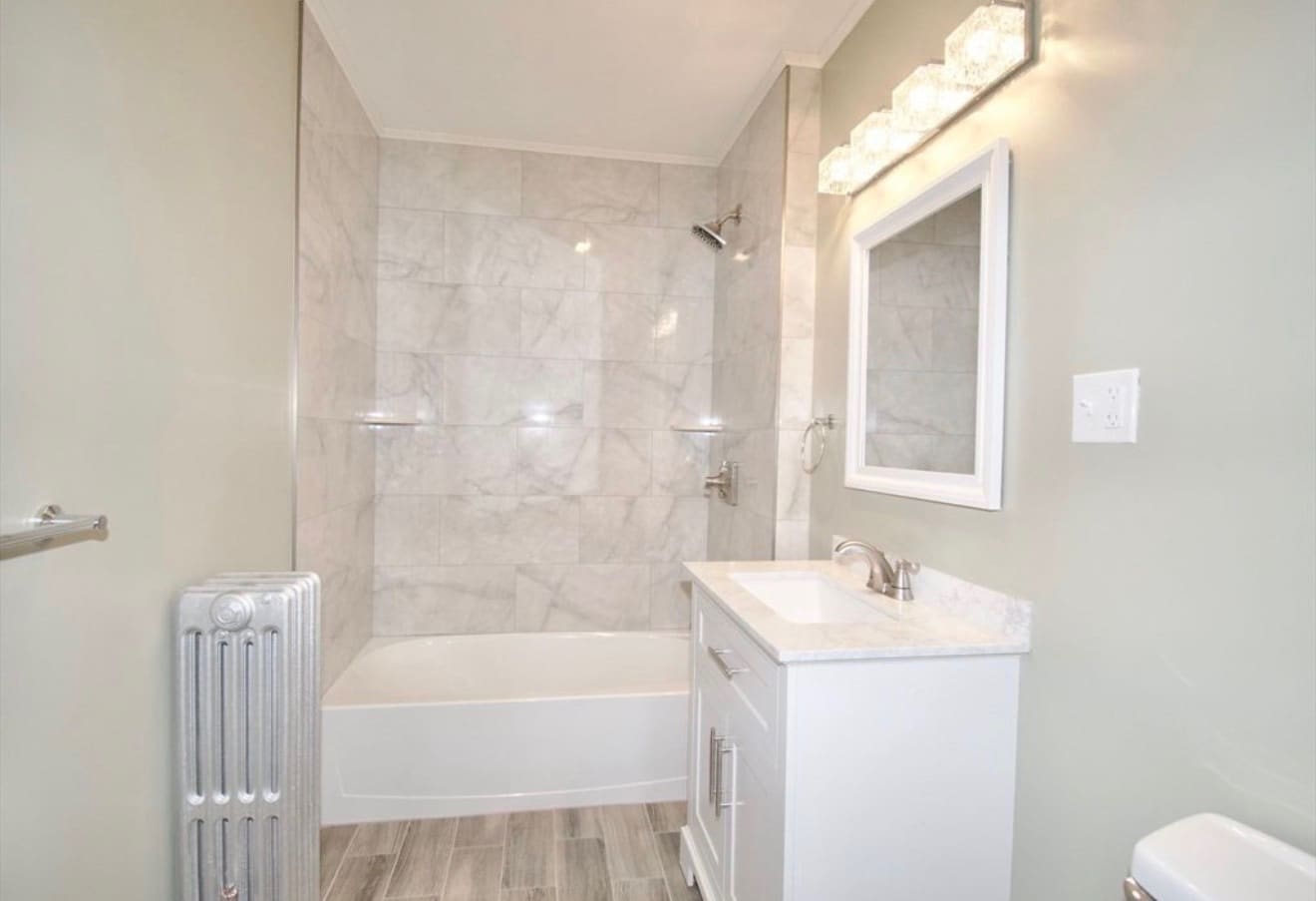 Building Photo - 158 Gilbert Ave