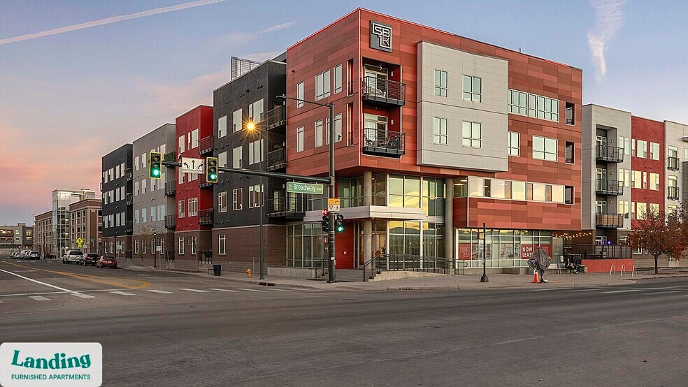 Building Photo - 1000 S Broadway