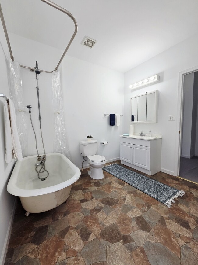 Building Photo - 21 S 4th St