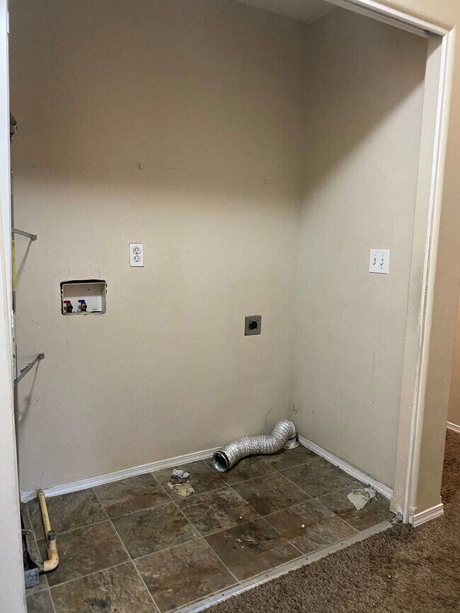 Building Photo - 136th Duplex