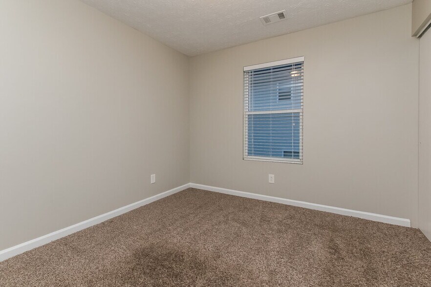 Building Photo - 165 Nacoochee Way