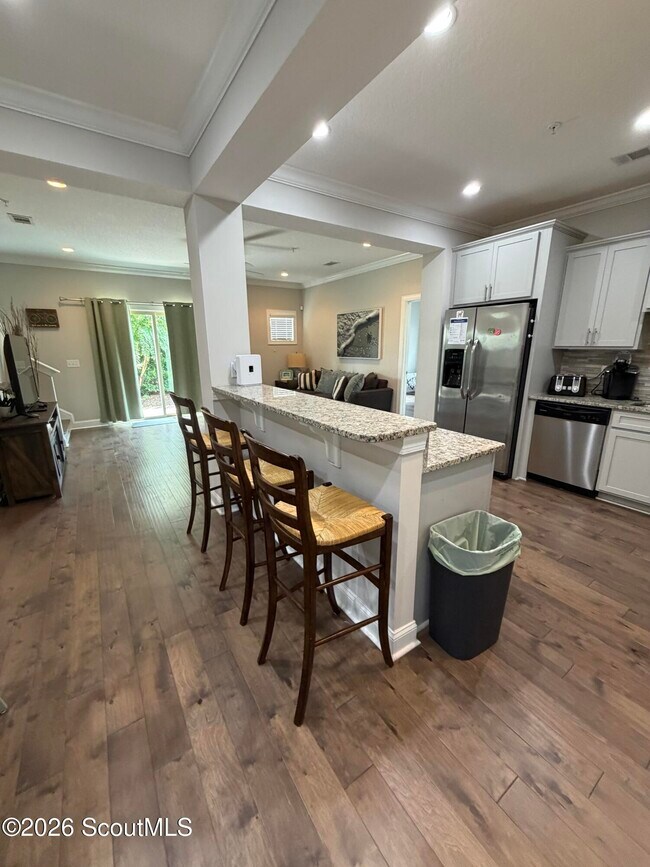Building Photo - 1401 Mariners Cir