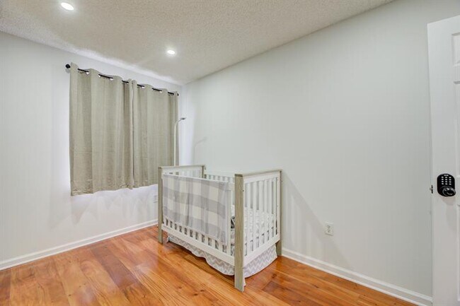 Building Photo - 724 NW 155th Terrace