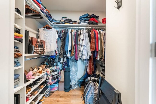 Building Photo - 25 Christopher Columbus Dr