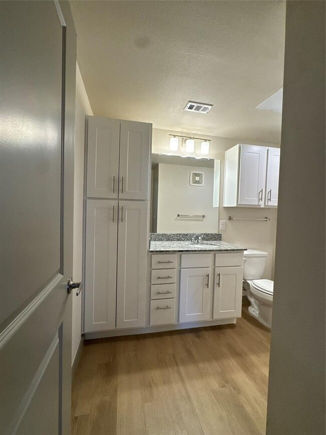 Building Photo - 691 Union Chapel Rd