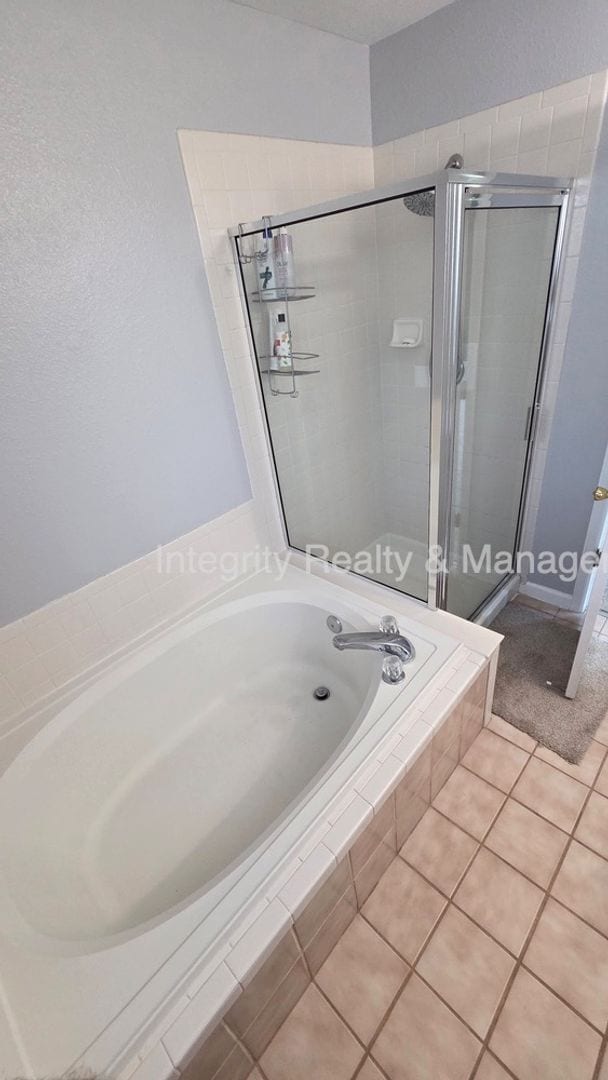 Building Photo - 5056 Weeping Willow Cir