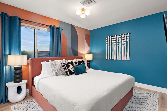 Building Photo - 7157 W Windrose Dr