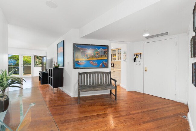 Building Photo - 4301 N Ocean Blvd