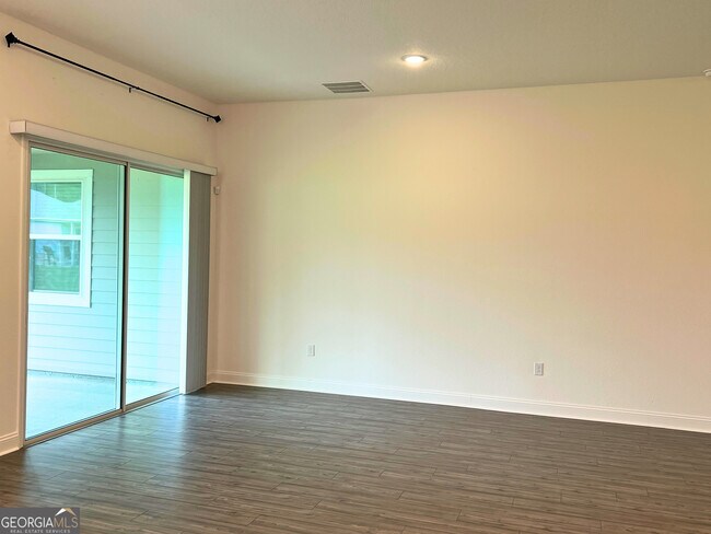 Building Photo - 111 Breakwater Lp