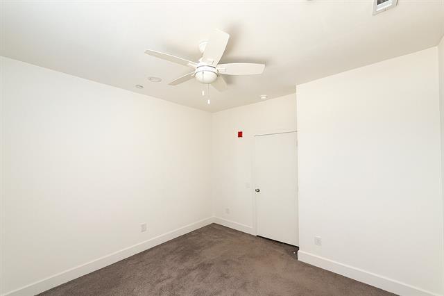 Building Photo - 1931 N Prairie Ave