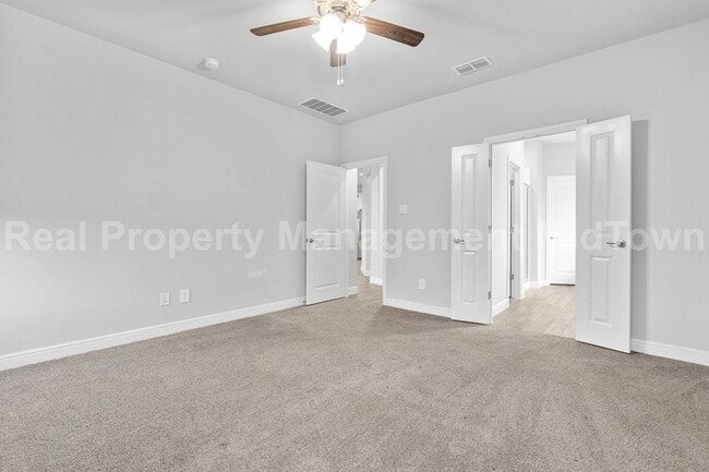 Building Photo - 1141 Southwark Dr