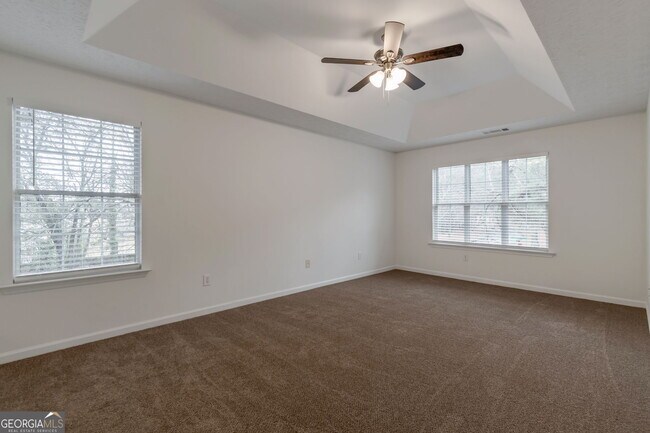 Building Photo - 1385 Pinebreeze Way