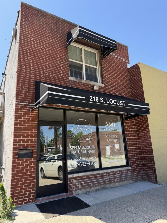 Building Photo - 219 S Locust St