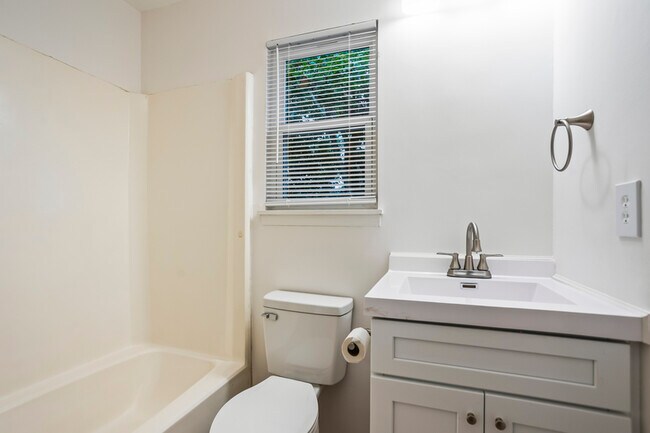 Building Photo - 4243 Windsor Spring Rd