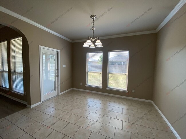 Building Photo - 513 Wedgwood Dr