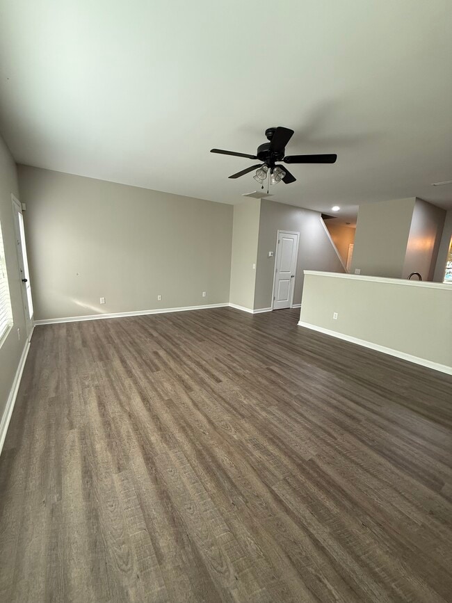 Building Photo - 536 Sansberry Dr