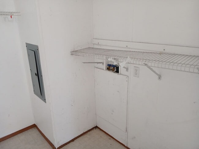 Building Photo - 233 Flat Creek Ln