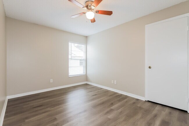 Building Photo - 2612 Brianholly Dr