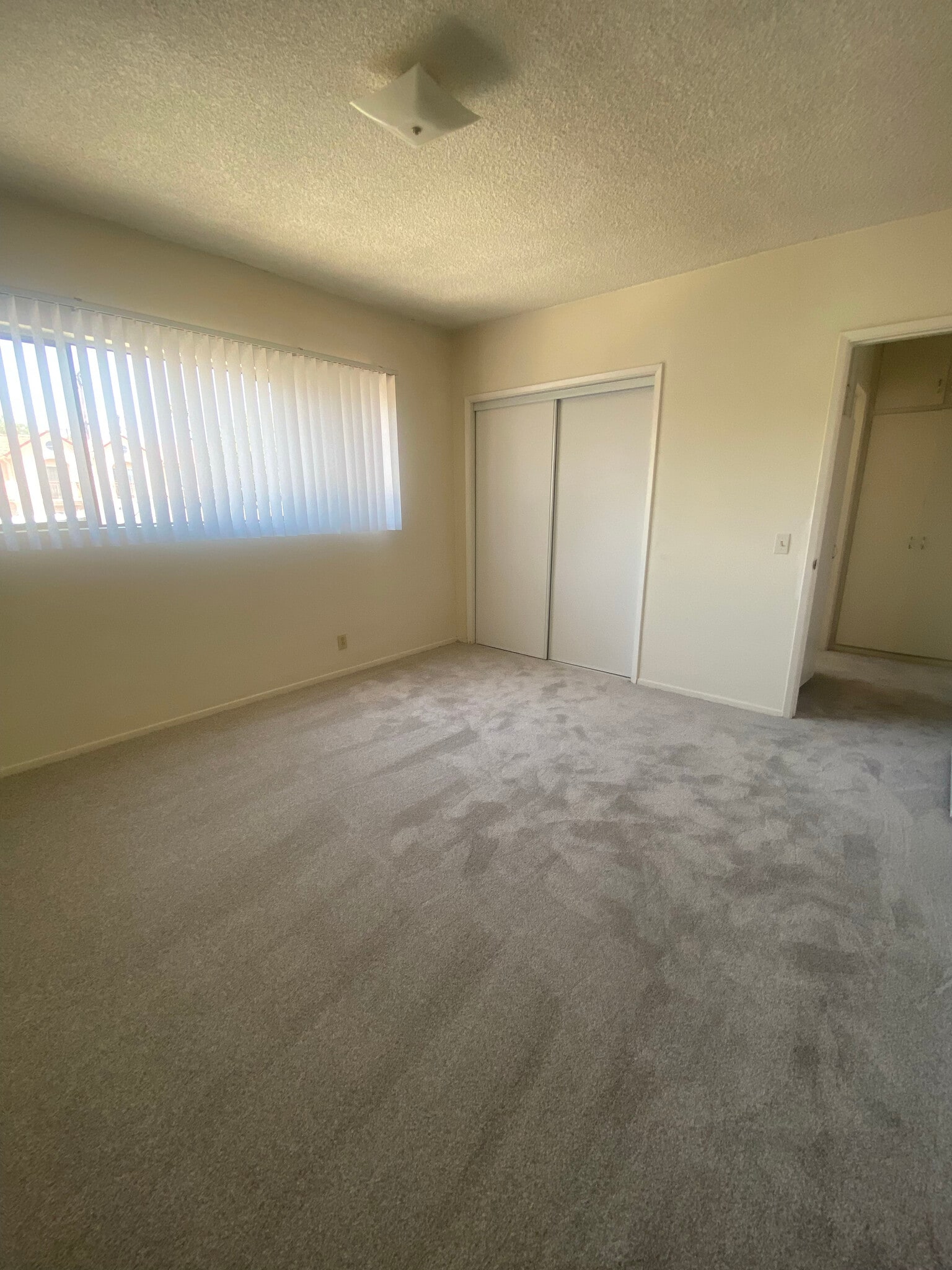 bedroom - 715 S Adams St
