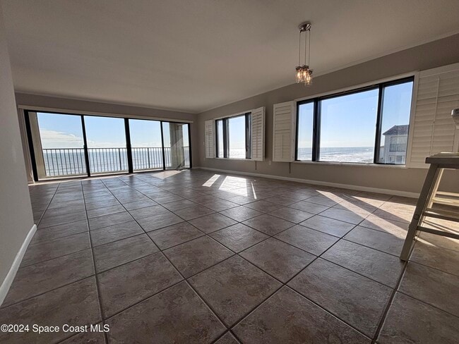 Building Photo - 155 Jimmy Buffett Mem Hwy