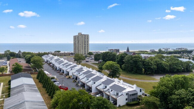 Building Photo - 764 Ocean Ave N