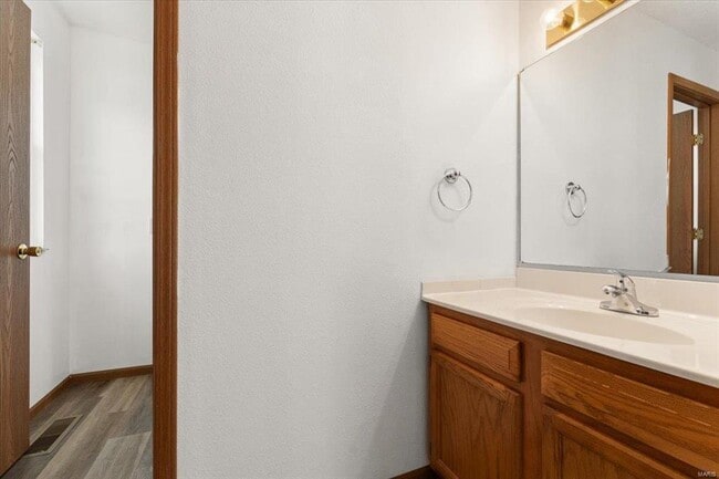 Building Photo - 134 Clinton Hill Dr