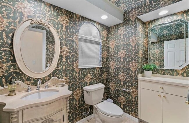 Building Photo - 2270 N Highland Ave