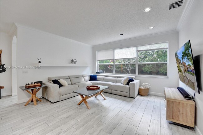 Building Photo - 2508 Cardaman Ave
