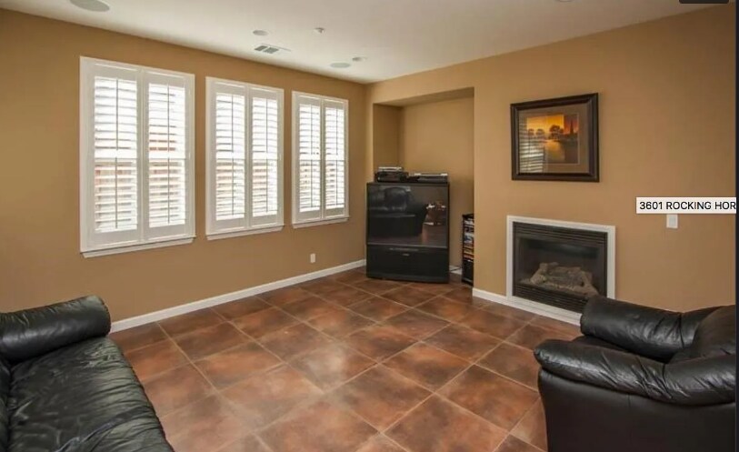 Building Photo - 3601 Rocking Horse Ct