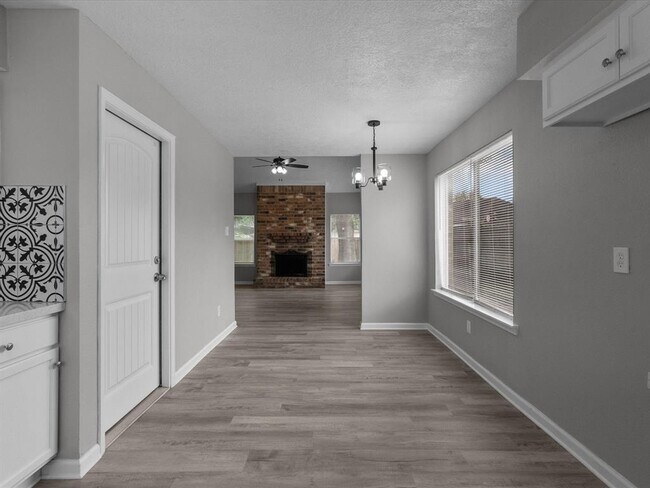 Building Photo - 10919 Kirkbud Ln
