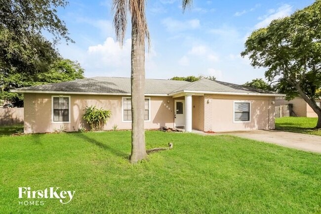 Building Photo - 1689 Cedro Ave