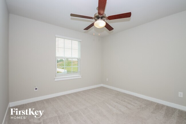 Building Photo - 1614 Tundra Ln