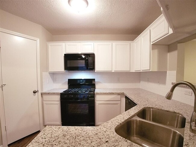 Building Photo - 12426 Westwold Dr