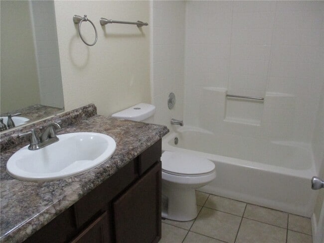 Building Photo - 2801 Paloma Senda