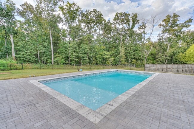 Building Photo - 1485 Round Rock Dr