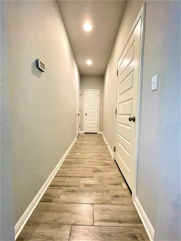 Building Photo - 113 Peruvian Ln