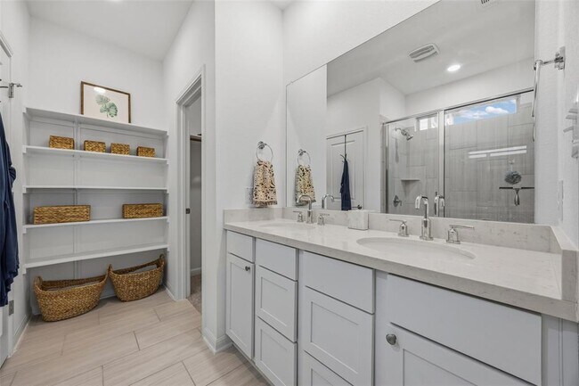 Building Photo - 858 Papaya Dr