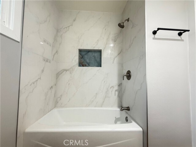 Building Photo - 14515 La Mesa Dr