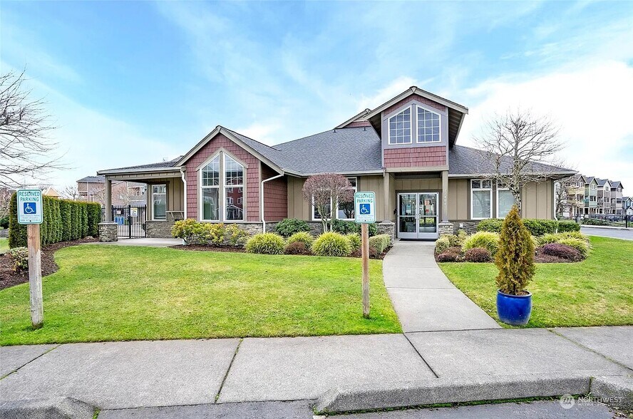 Building Photo - 13405 97th Ave E