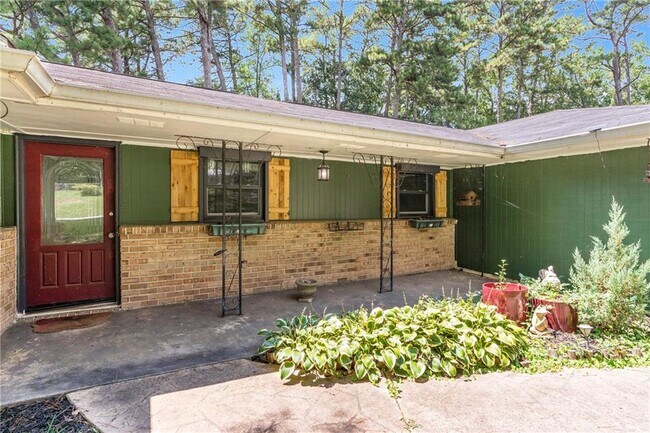 Building Photo - 2850 Templar Knight Dr