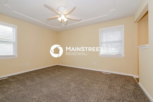 Building Photo - 3 Bedroom Pet-Friendly Home in BLUE SPRINGS, MO with Main Street Renewal