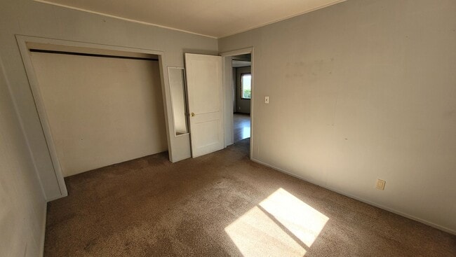 Building Photo - 63647-63649 Andrews Rd