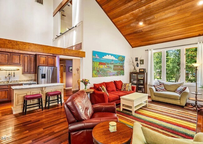 Building Photo - Beautiful & Spacious 3 Bedroom 3 Baths
