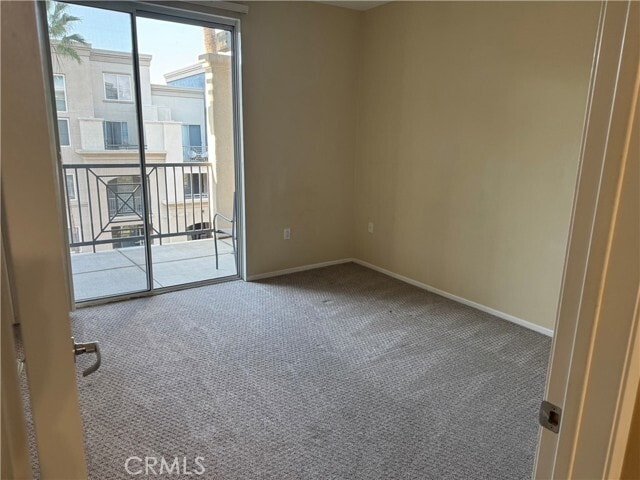 Building Photo - 2414 Scholarship