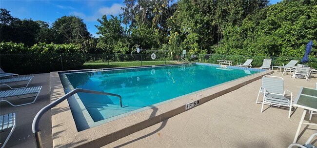 Building Photo - 6482 Approach Rd