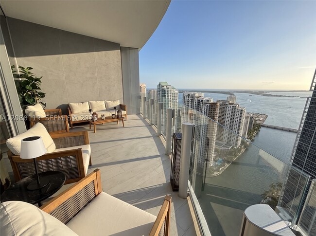 Building Photo - 300 Biscayne Blvd