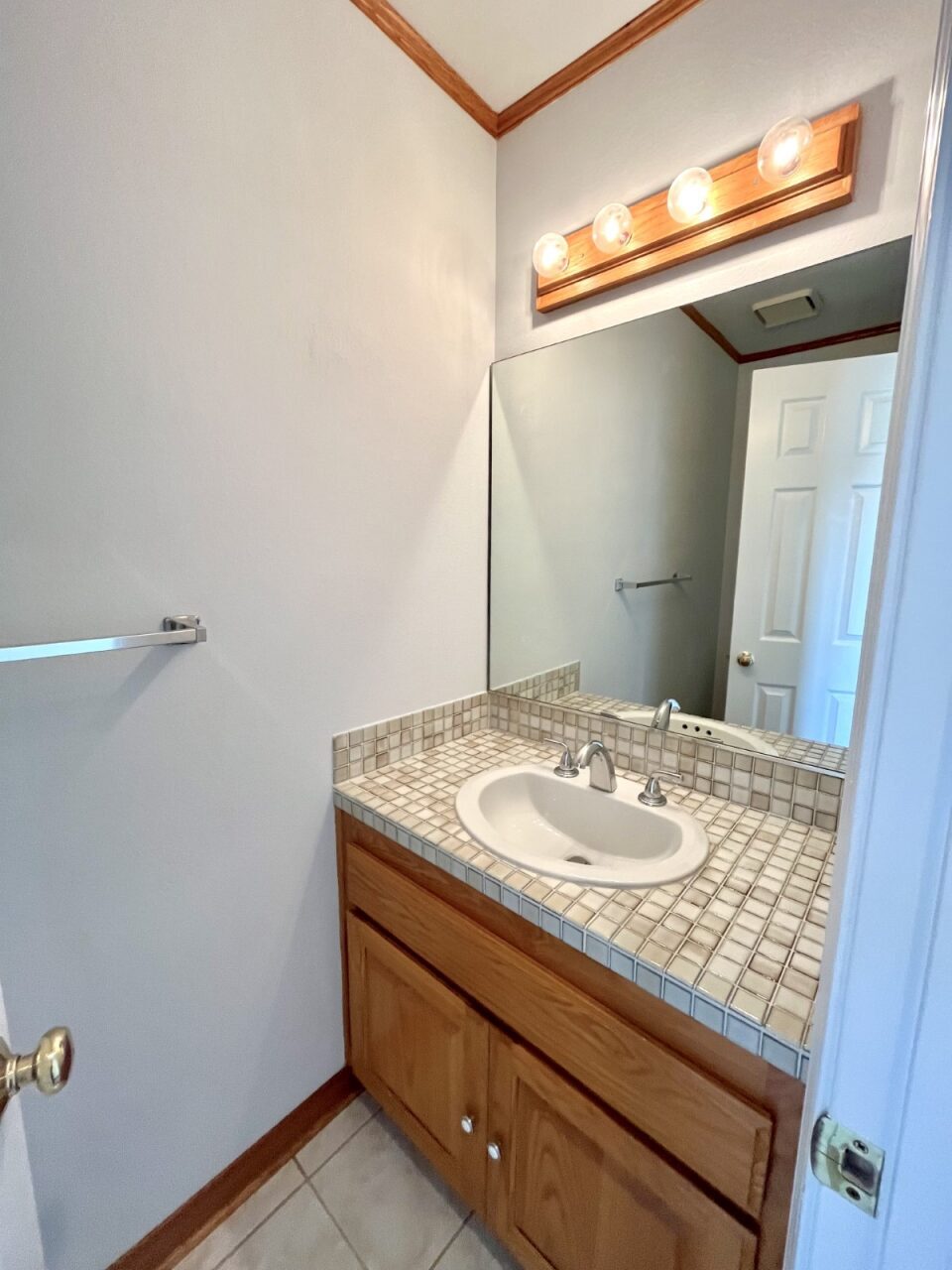 Building Photo - 107 S Lucia Ave