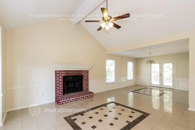 Building Photo - 1099 Plantation Blvd SE