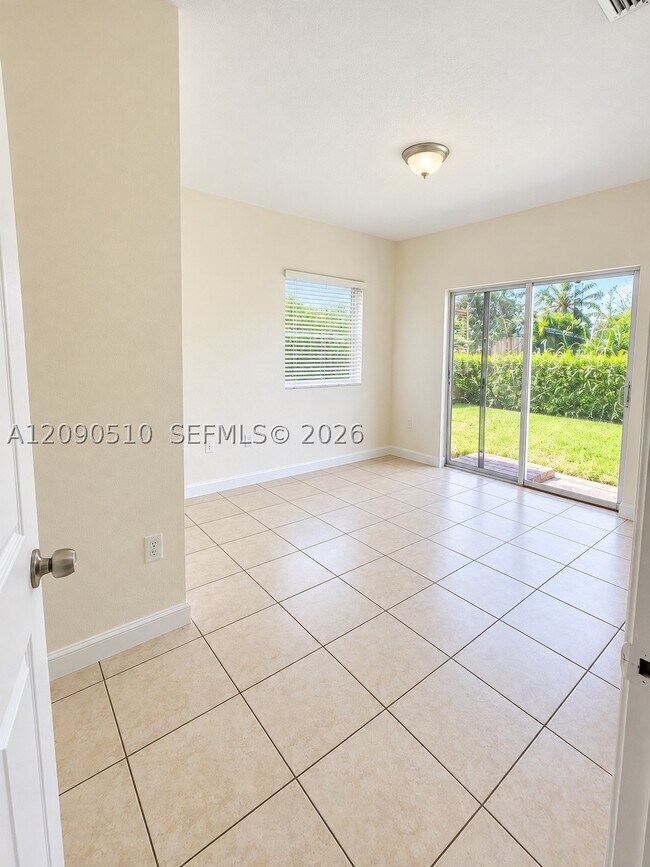 Building Photo - 26526 SW 138th Ave