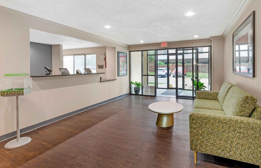 Building Photo - Furnished Studio-Fort Worth - Fossil Creek